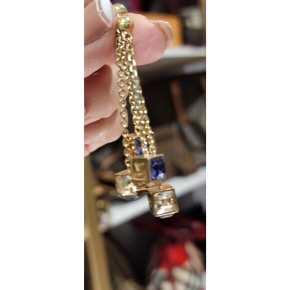 LOUIS VUITTON DANGLING CRYSTAL GAMBLE CUBE EARRINGS - Picture 3 of 6